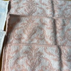 D540-44469/ジルスチュアート タオルハンカチ 6枚 セット 大人可愛い上品なデザイン 使いやすい25ｘ25cmサイズ  肌触りやわらかの画像