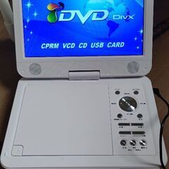 何か入っているDVDを再生させてください。
