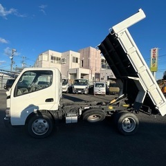 HINO DUTRO 2トンダンプ 7万キロ台 ATの画像