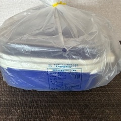 新品未使用　Tupperware社　容器
の画像