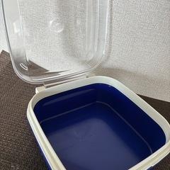 新品未使用　Tupperware社　容器
の画像