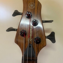 YAMAHA ベースギターの画像