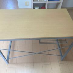 🪑✨【パソコンデスク・美品】お譲りします！の画像