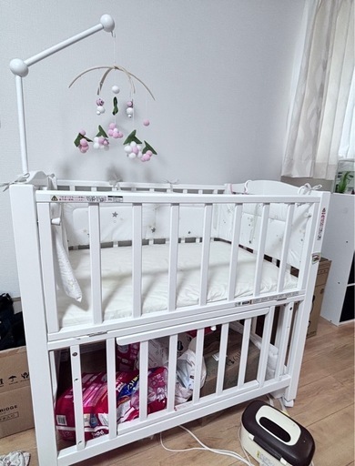 カトージ　折り畳みベビーベッド