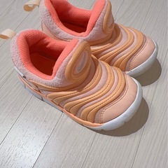 NIKE ネイキ子供靴 の画像