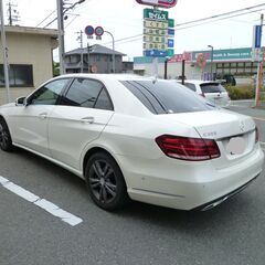 ベンツE350ブルーテックアヴァンギャルド、後期モデル、レーダーセーフティー検査８年２月迄有りの画像