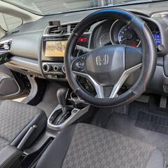 車検令和9年3月まで 平成26年式  フィット Fパッケージの画像