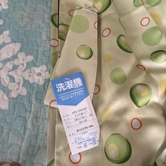 カーテン一枚の画像