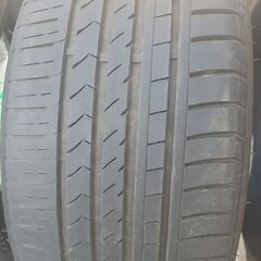 215/35ZR19 サマータイヤ ３本の画像