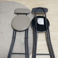 折りたたみいす　ベージュ　グレージュ 2脚　1つ300円の画像