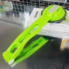 【超便利！手の届かないところまで届く！】ボディスクラバーの画像
