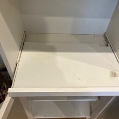 8月18日まで投稿☆食器棚。0円ですコンセント付き。 の画像
