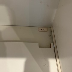 8月18日まで投稿☆食器棚。0円ですコンセント付き。 の画像