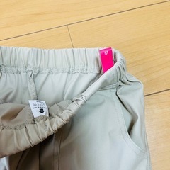 【未使用】レディース 冷却 めちゃ楽パンツ 8分丈 股下55cm ベージュ Mの画像