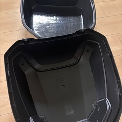 新品。バイクにつける収納ケースの画像