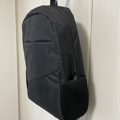 ユニセックス バックパック 22L 軽量 撥水 通勤 通学 静音 おしゃれの画像
