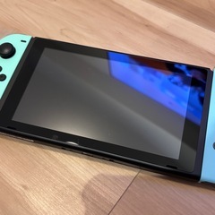 ニンテンドースイッチ本体　　どうぶつの森セット　switch本体　の画像