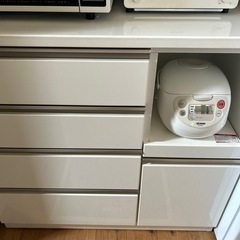 【受渡し予定者決定済】食器棚(ニトリ)の画像