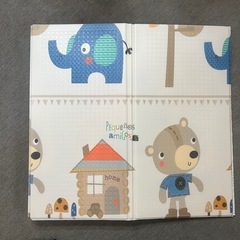ベピーサークル+ ベビーマットセット
の画像