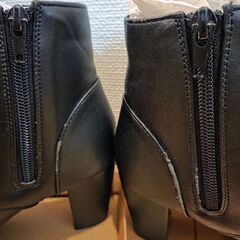 レディース　ショートブーツ　Lの画像
