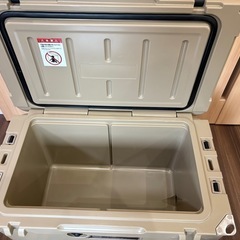 FIELDOOR ノーザンクーラーボックス 容量 42.5L 密閉 長時間 保冷 キャンプ BBQ 釣り レジャー 災害の画像