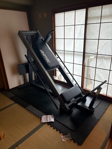 アイロテック　ハックスクワット