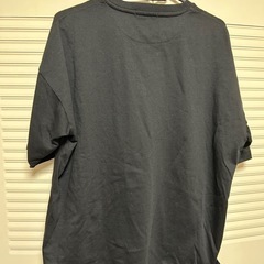 黒tシャツの画像