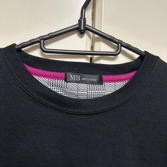 黒tシャツの画像