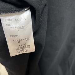 黒tシャツの画像