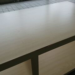 【無料】キャスター付きの白いローボード テレビ台 ※受付終了になっていない限りは気長に募集中の画像