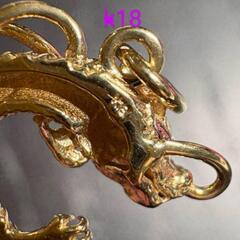 ドラゴン型ペンダントトップの画像