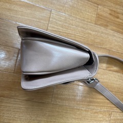 ショルダーバッグの画像