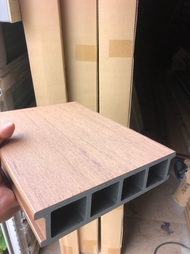 三協アルミ　
人工木デッキ床材　 ヴィラウッド