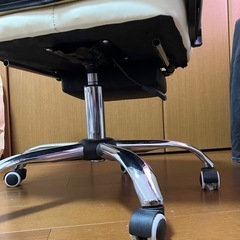 オフィスチェアの画像
