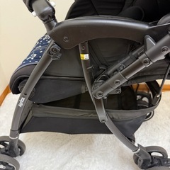 【極美品】⭐︎無料手渡し受け取り場所複数⭐︎Apricaアップリカ　ラクーナ クッション AD ベビーカー　レザーの画像