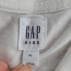 GAPポロシャツの画像