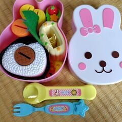 メルちゃん救急車＋お弁当セットの画像
