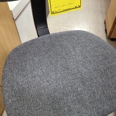 J1261　【リユースのサカイ柏店】　回転チェア　クリーニング済みの画像