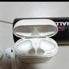 AirPods 第2世代 　Apple　本体セット　動作OKの画像