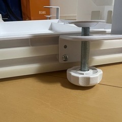 デスク下の引き出しの画像