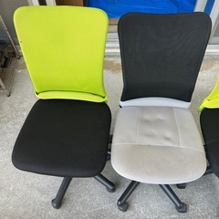 昇降可能チェア　セット売りも可能です　の画像