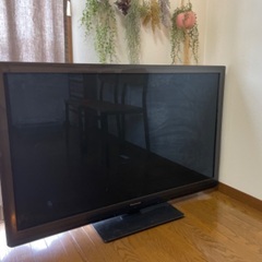 パナソニック　50インチテレビ　2011年製