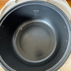糖質オフ炊飯器 蒸し料理にも◯5合炊き HTC-001-WHの画像
