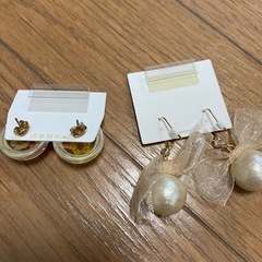 ピアス2個の画像