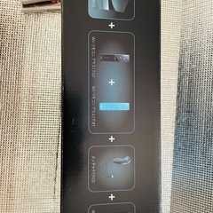 Wii本体とWiiスポーツ、ソフト1枚の画像
