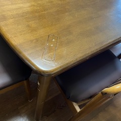 ダイニングテーブル椅子6脚付き傷あり中古の画像
