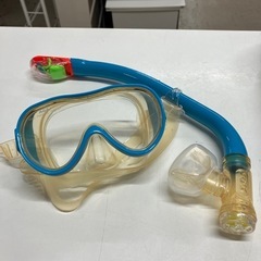 2508-296 AQA シリコン製 スノーケリングセット3点 マスク・シュノーケル・フィン Mサイズ キズ 汚れありの画像