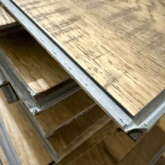 【1,000円】フロアタイル端材セット 約40〜50kg（4〜5畳分）｜ジャンク扱いの画像
