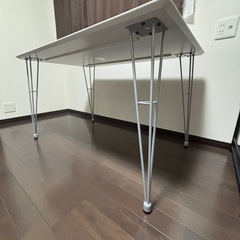 ニトリ　ダイニングテーブル　木製白色の画像