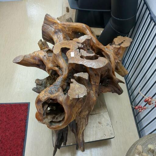 木の根の自然形状オブジェ　直接の引き取り限定 木の根の自然形状オブジェ 直接の引き取り限定